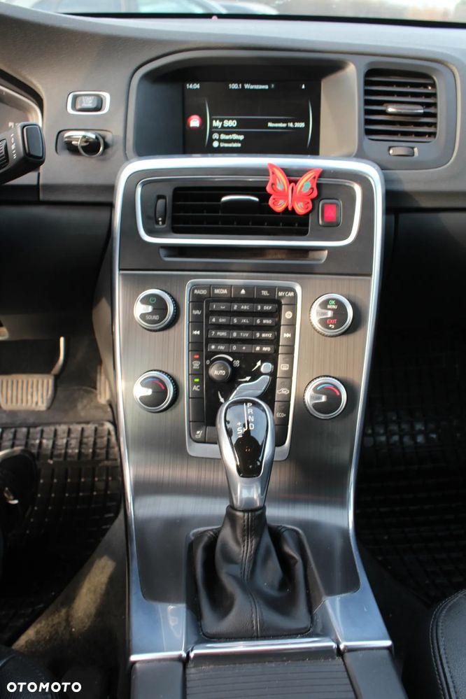 Volvo S60 T5 Geartronic Summum - 32