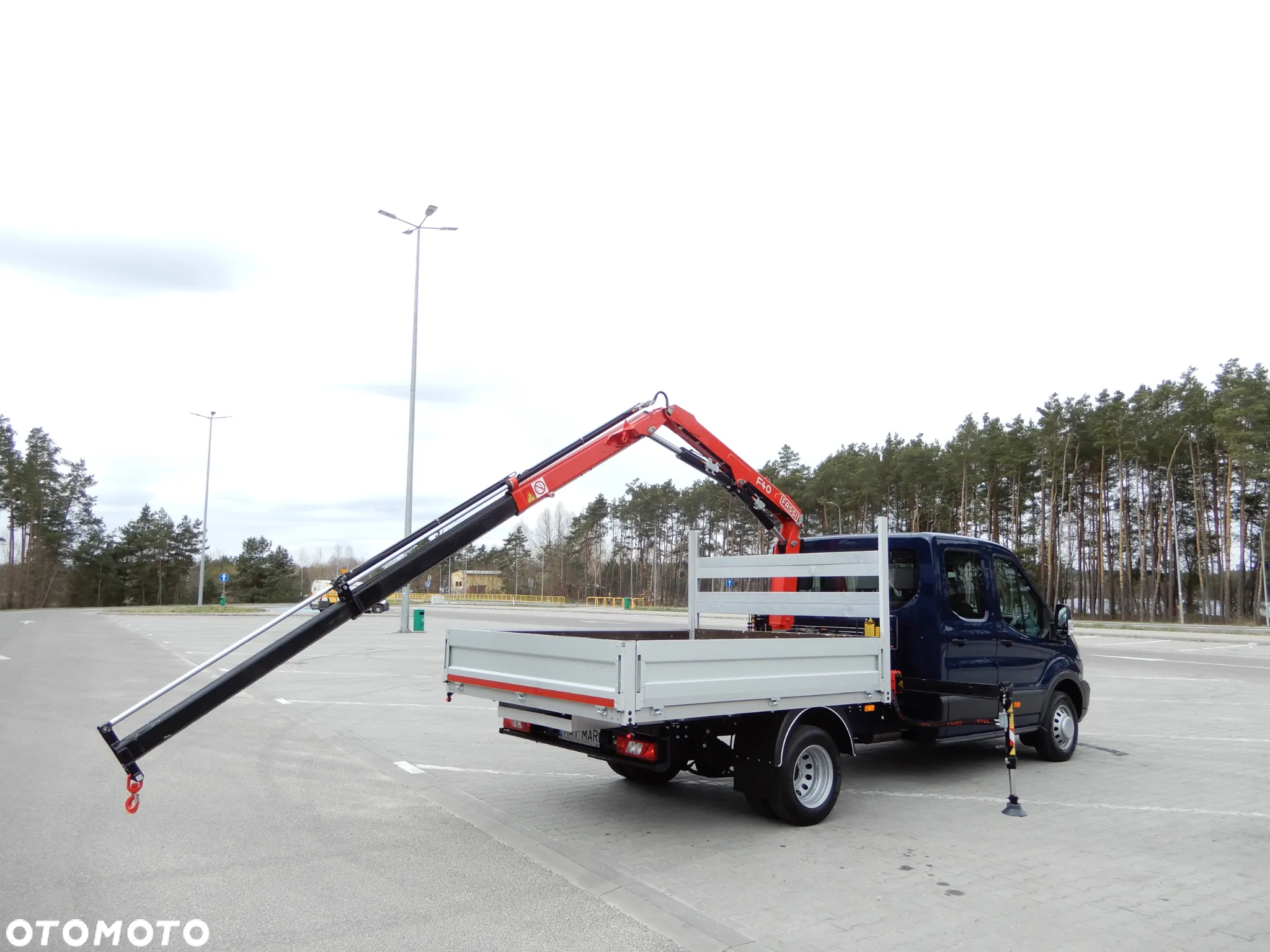 Ford Transit 2.0 EcoBlue 170 KM Wersja TREND Doka Brygadowy Dubel Podwójna Kabina Bliźniak HDS FASSI F40B.0.22 Udźwig 995 Kg Zasięg 6.30 Cm 7-Mio Os.+2120 Kg Ładowność Serwis Do Końca 60 Tys Przeb Stan Jak Nowy - 4