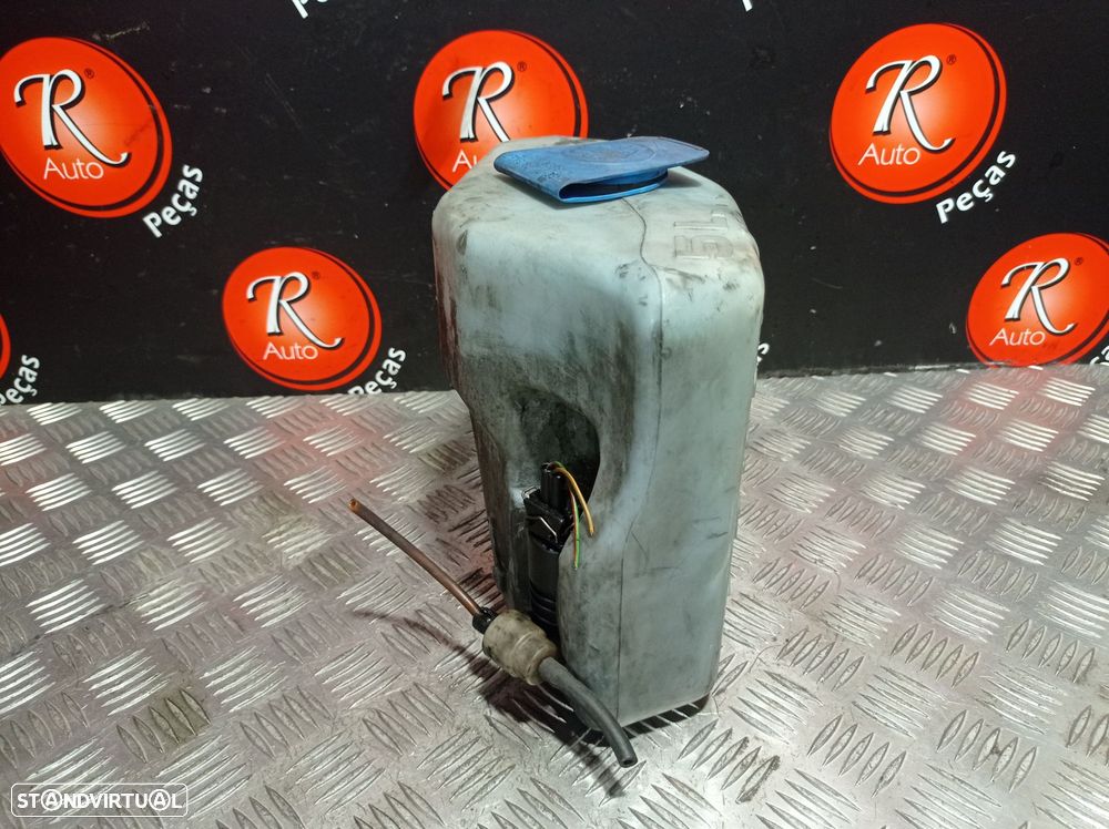 Reservatorio Da Agua Do Esguicho Volkswagen Passat (3A2, 35I) - 4