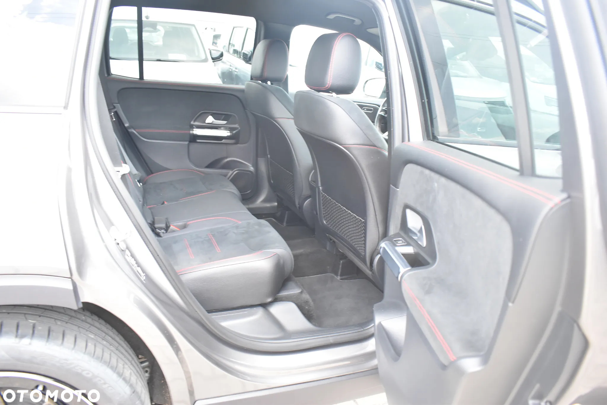 Mercedes-Benz GLB 200 d 4-Matic 8G-DCT - 16