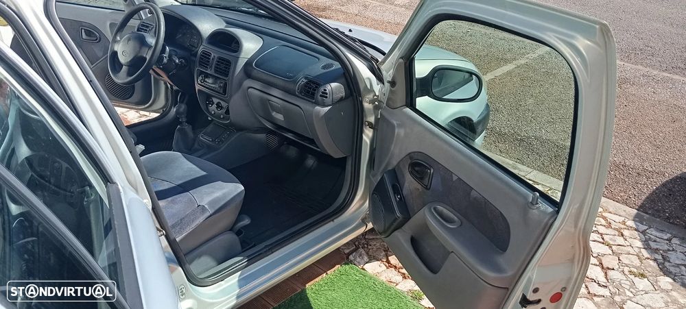 Renault Clio 1.2 RN - 19