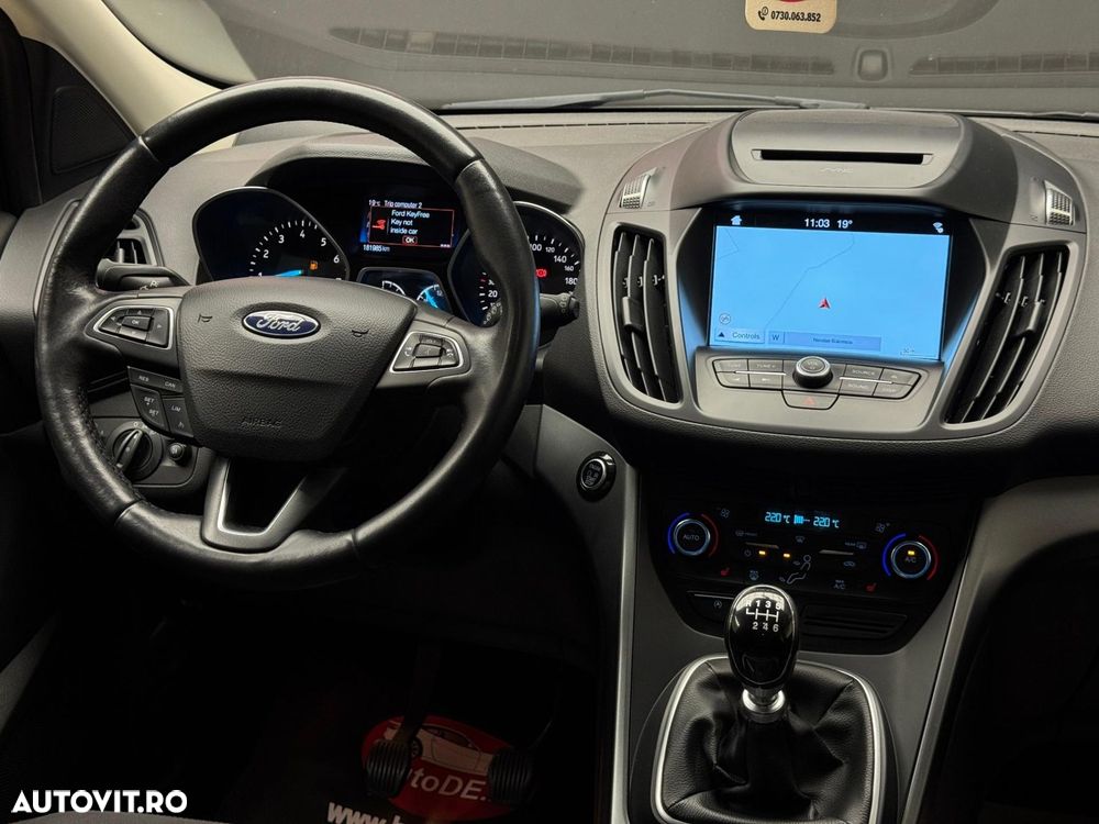 Ford Kuga - 10