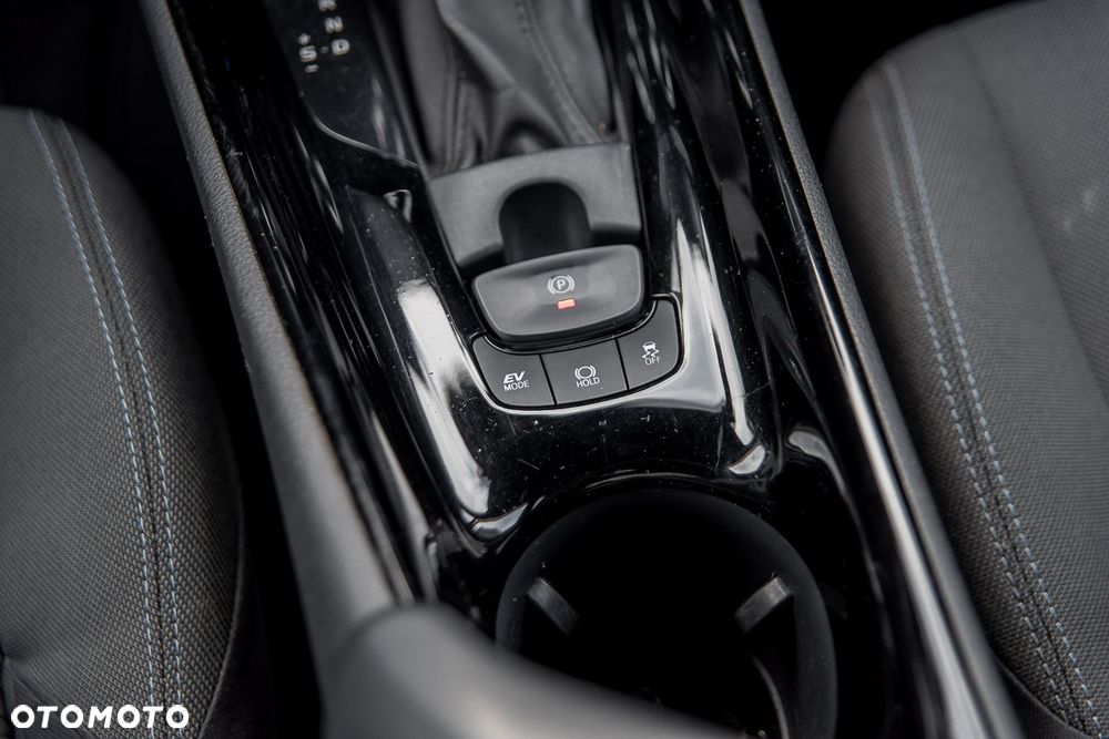Toyota C-HR 2.0 Business-Edition - 37