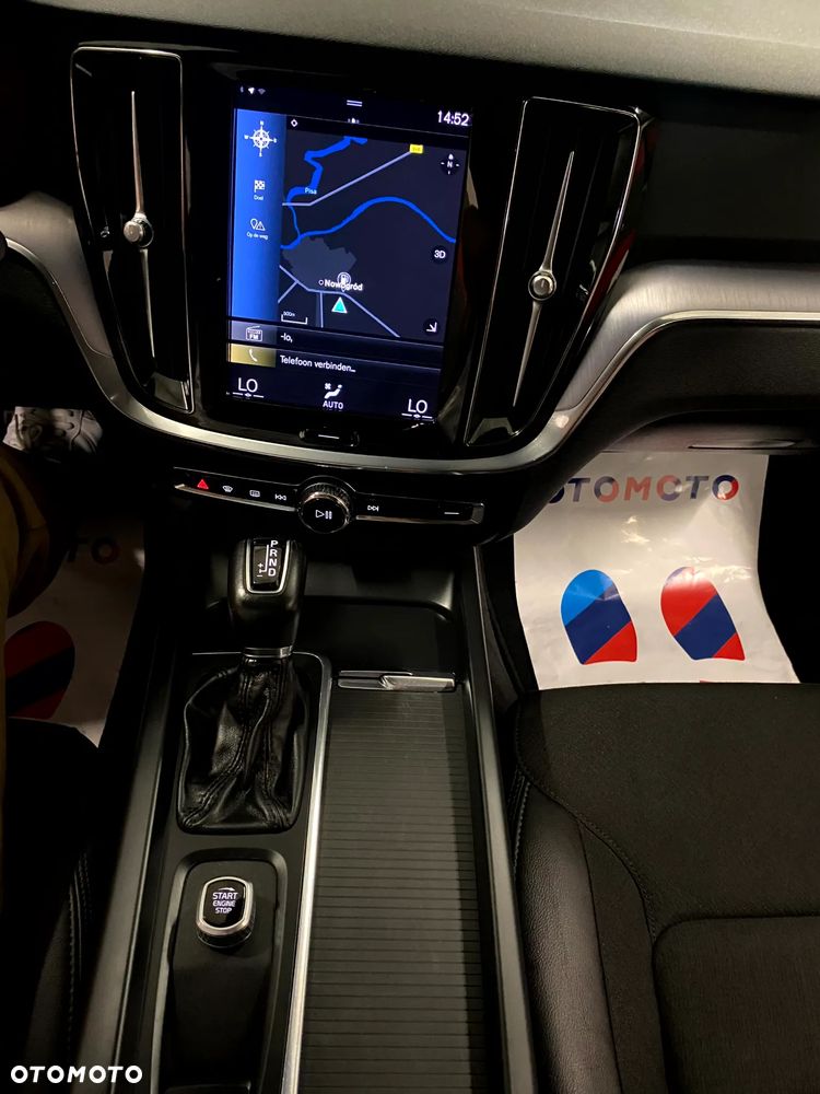 Volvo V60 D3 SCR Momentum - 17