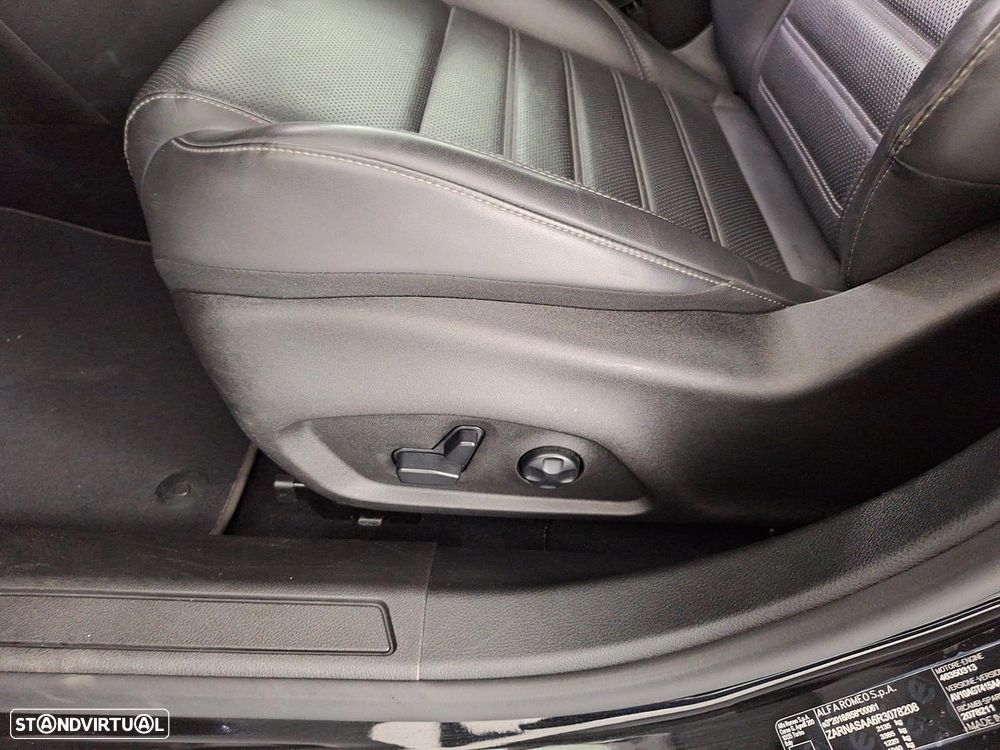 Alfa Romeo Tonale 1.5 Hybrid Sprint - 15