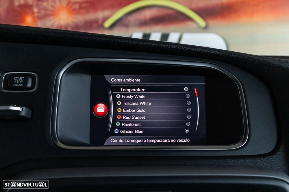 Volvo V40 2.0 D3 Momentum - 16