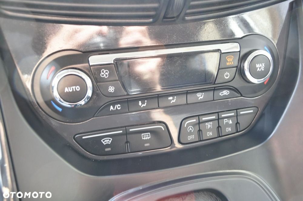 Ford Kuga - 19