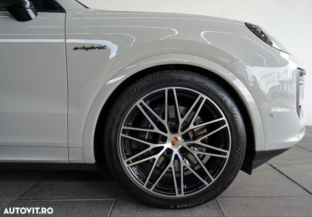Porsche Cayenne E-Hybrid Tiptronic S Black Edition - 9