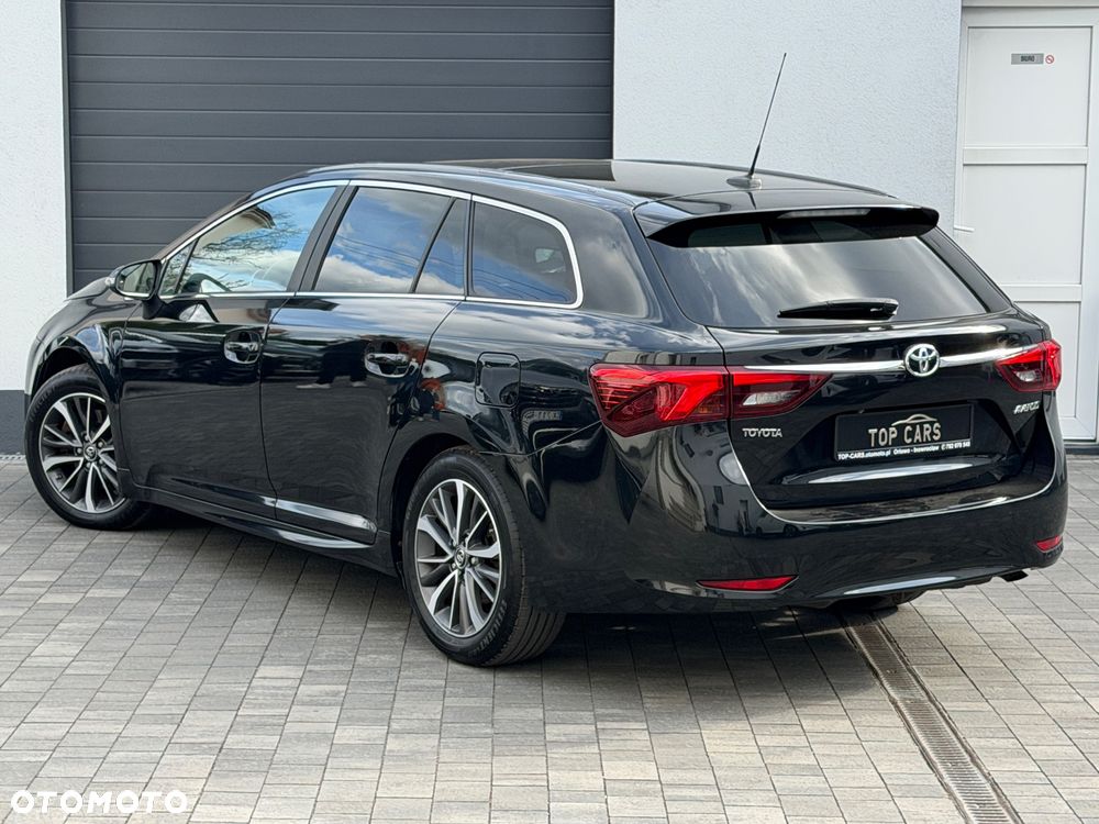 Toyota Avensis - 18