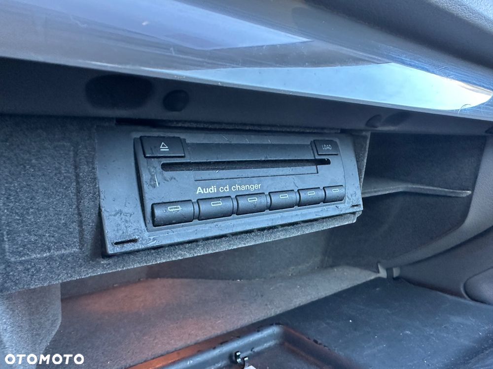 Audi A4 Limousine - 28