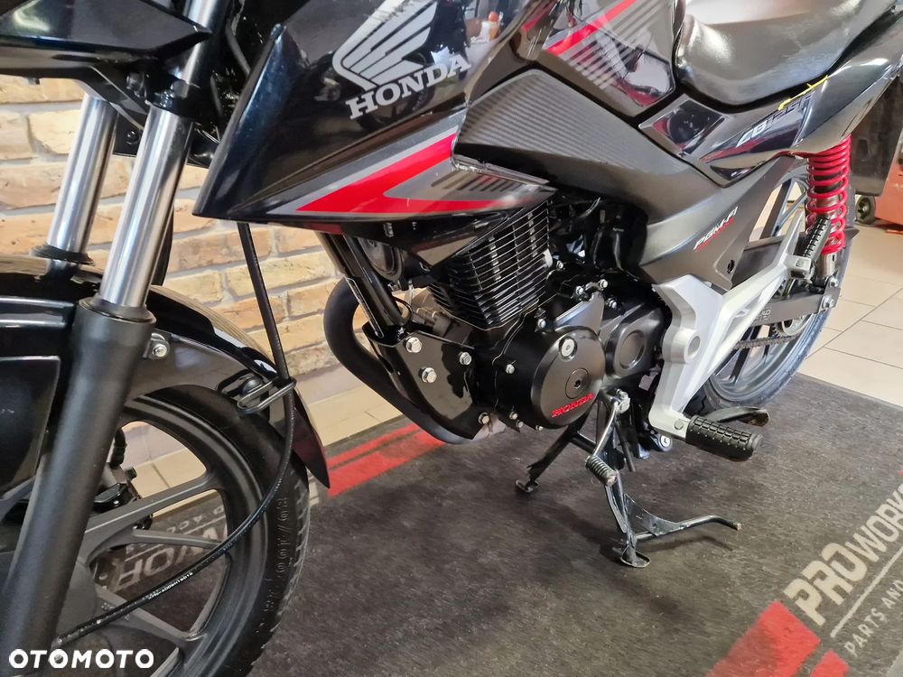 Honda CBF - 22