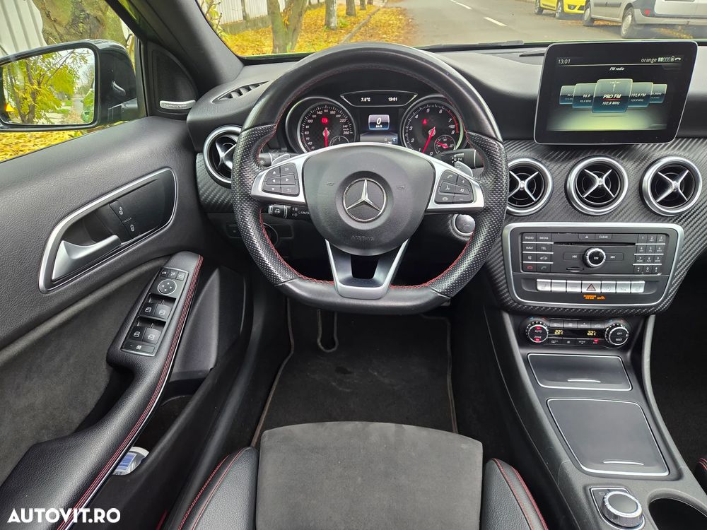 Mercedes-Benz A 250 7G-DCT AMG Line - 9