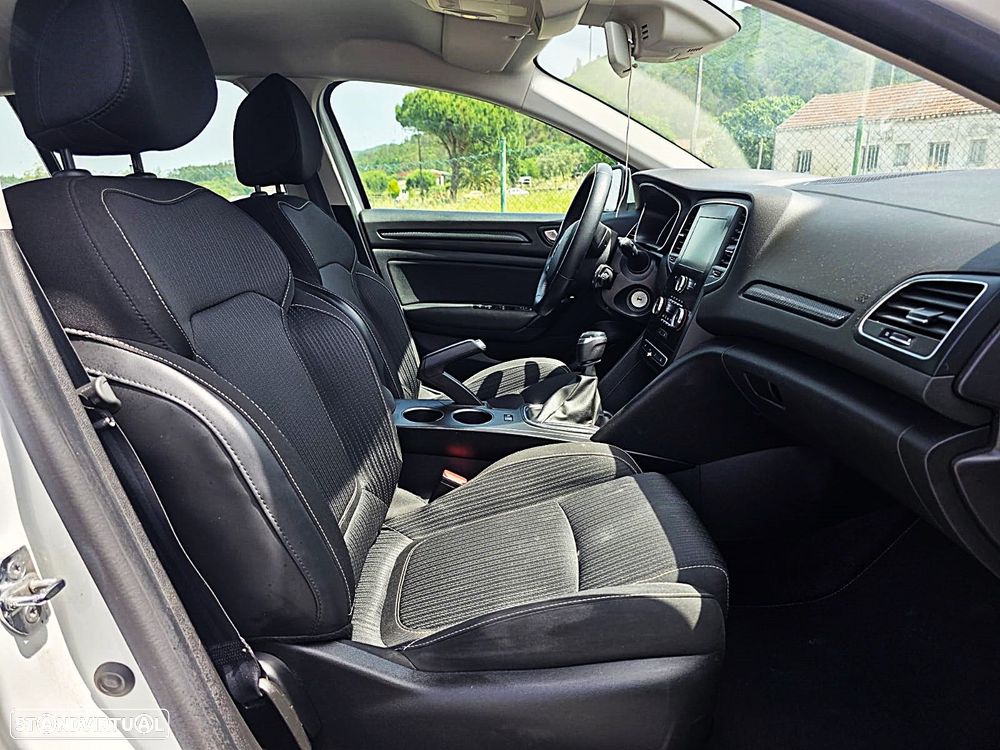 Renault Mégane Sport Tourer 1.5 Blue dCi Limited - 13