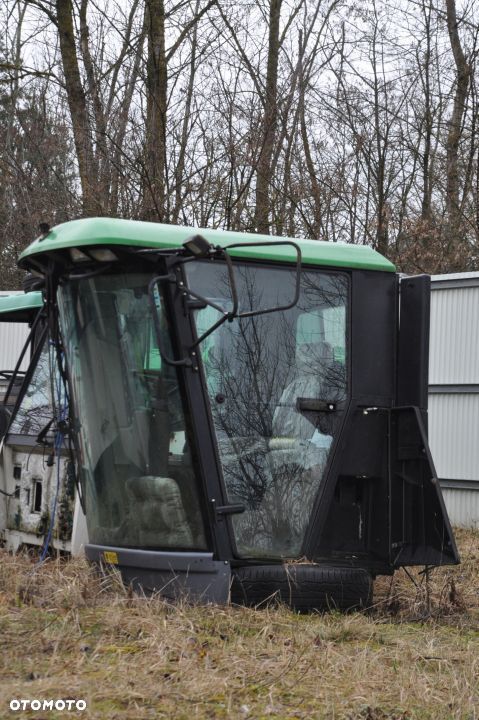 KABINA JOHN DEERE 1550 WTS - 2