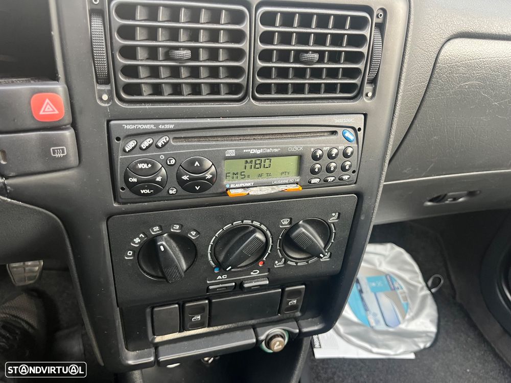 VW Polo 1.0 Confortline AC - 24