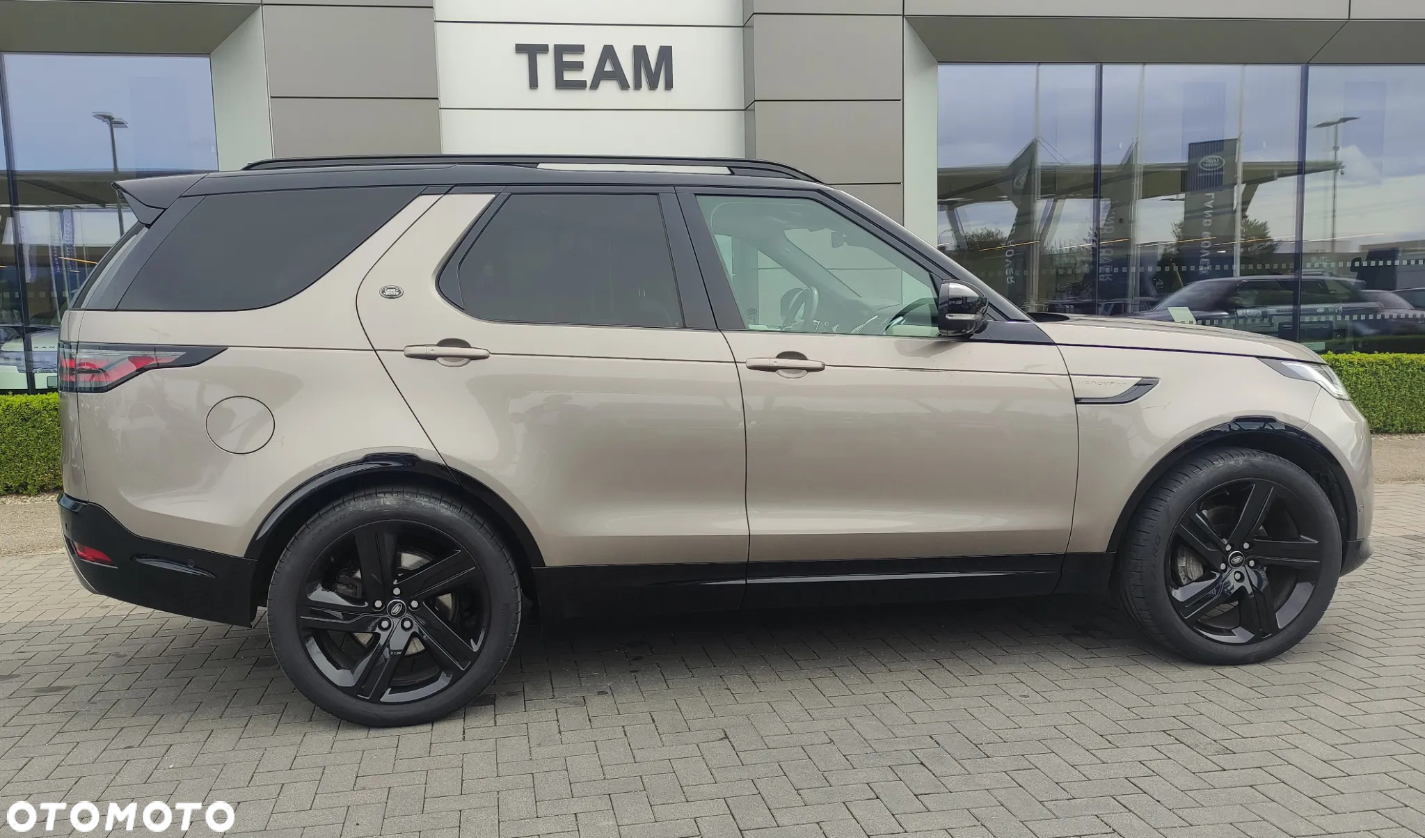 Land Rover Discovery - 7