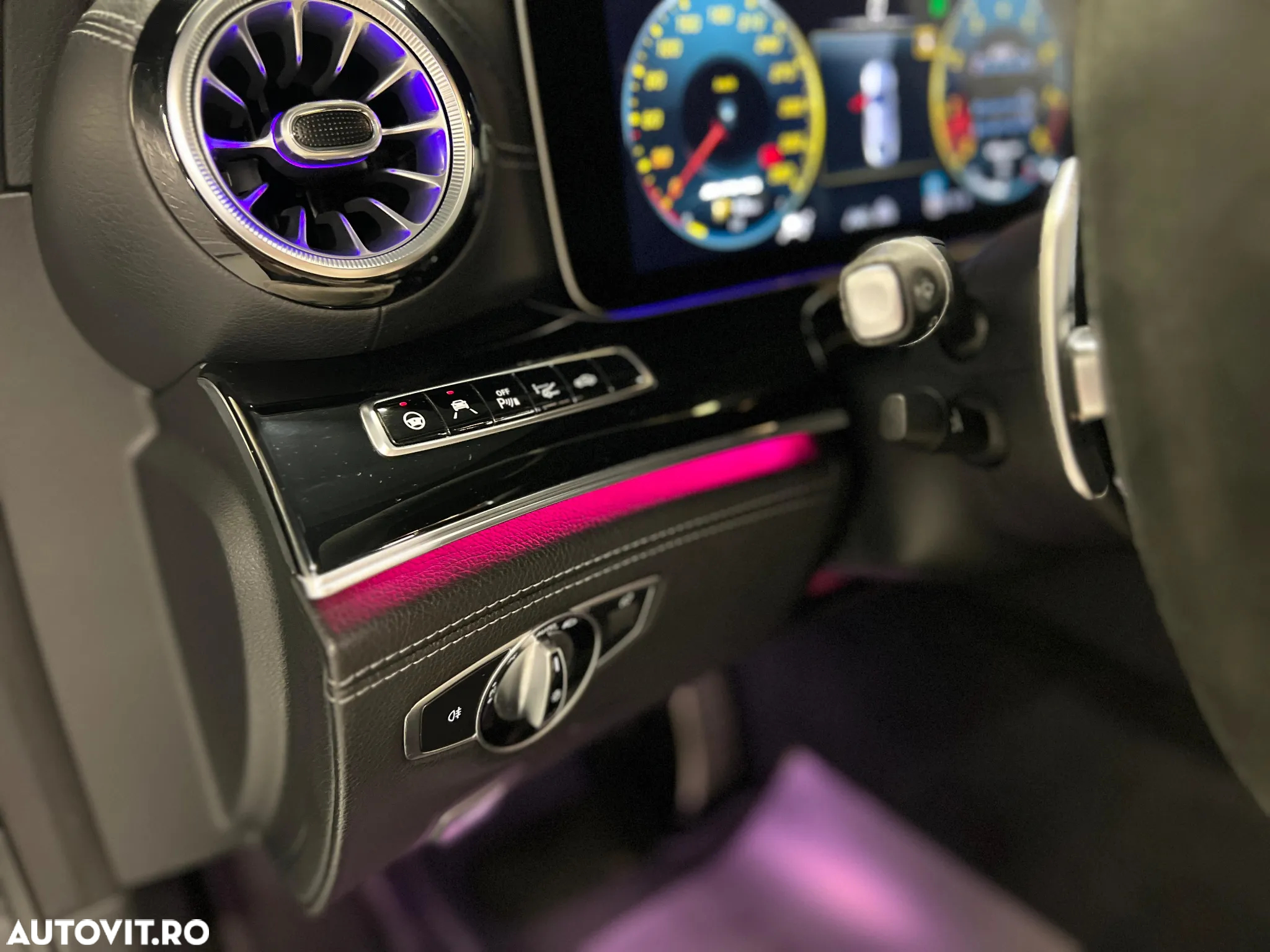 Mercedes-Benz AMG GT 63 4MATIC+ - 23