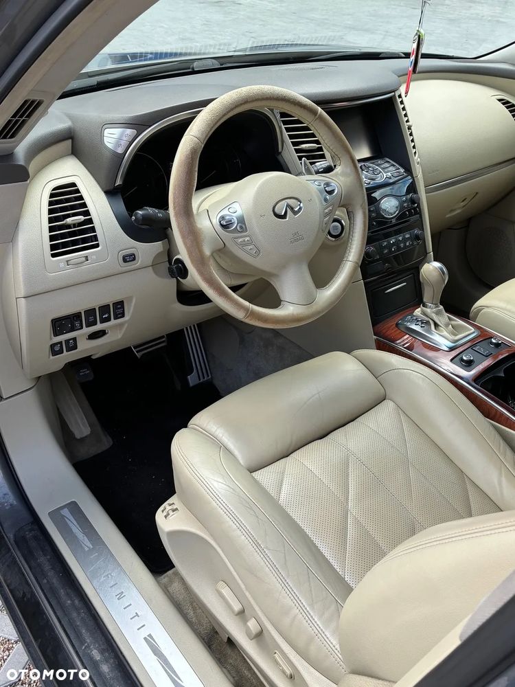 Infiniti QX70 3.0d S Premium - 14