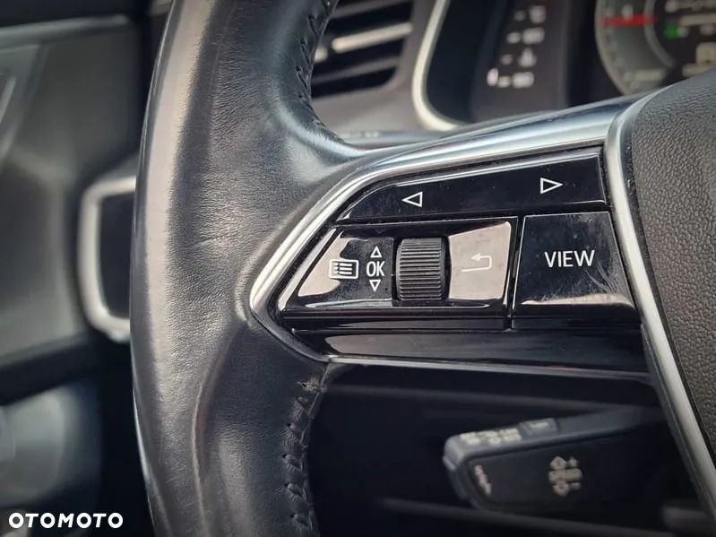 Audi A6 - 8