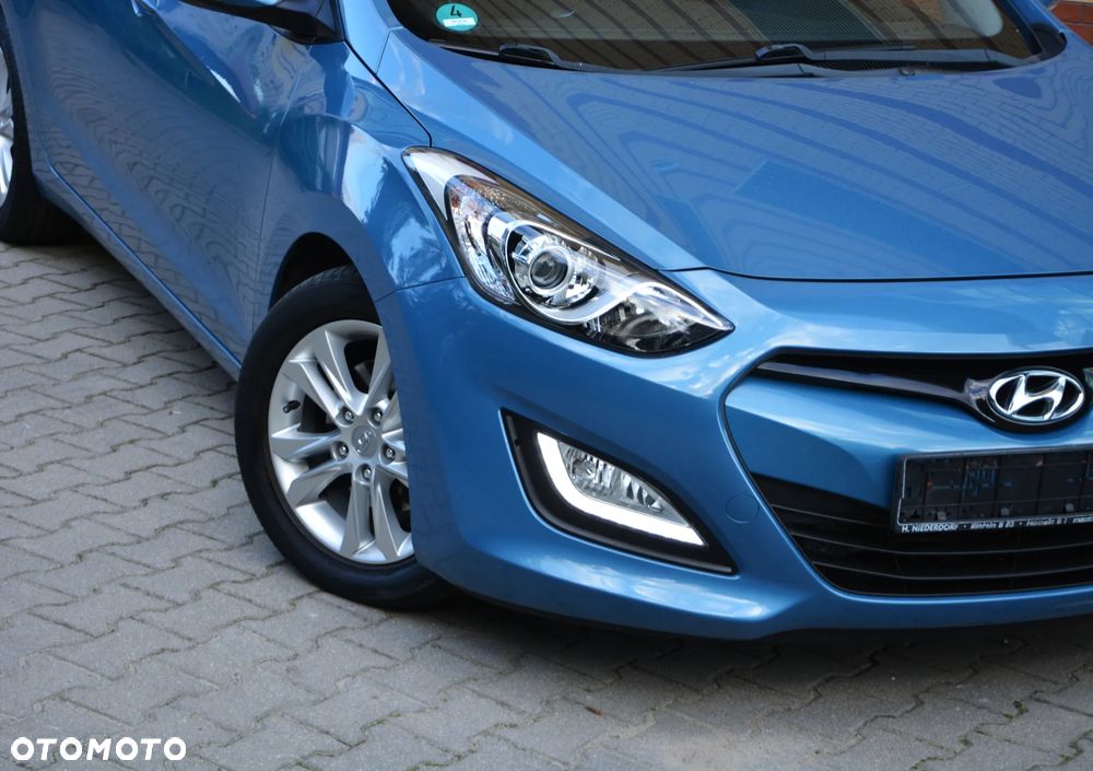 Hyundai i30 1.4 Premium - 17