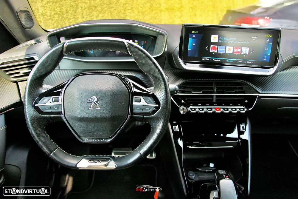 Peugeot e-2008 50 kWh GT - 39