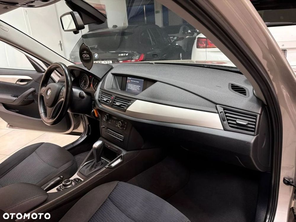 BMW X1 sDrive18i Sport Line - 21
