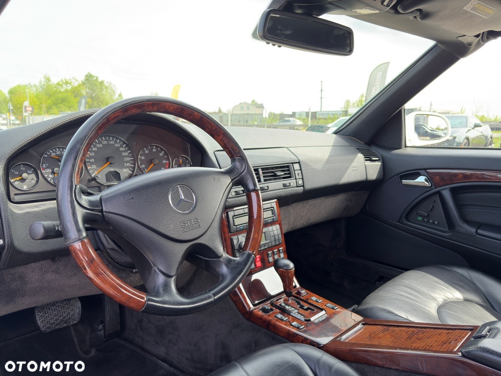 Mercedes-Benz SL 600 - 12