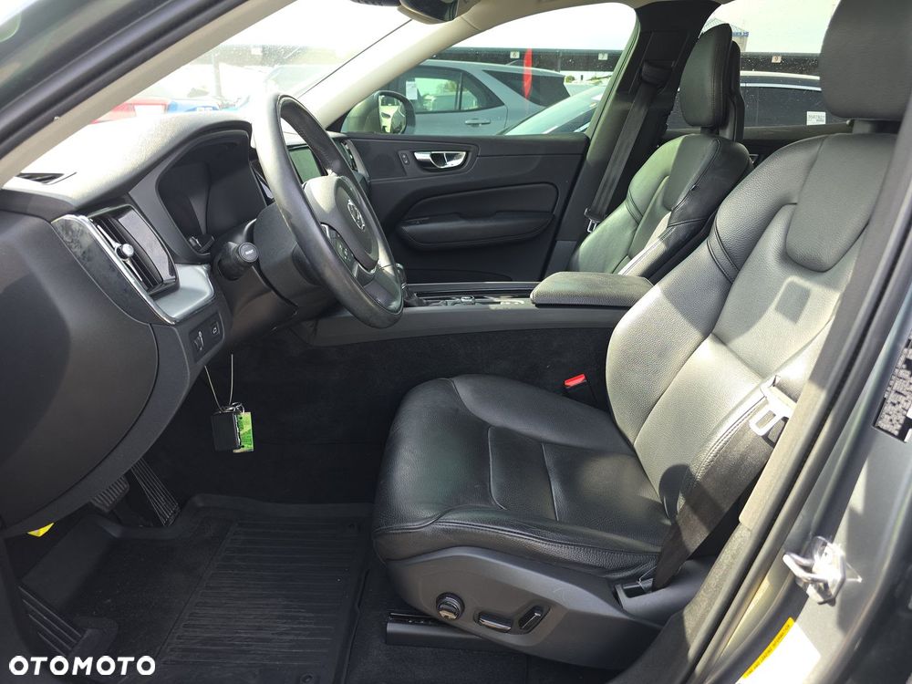 Volvo XC 60 T6 AWD Momentum - 25