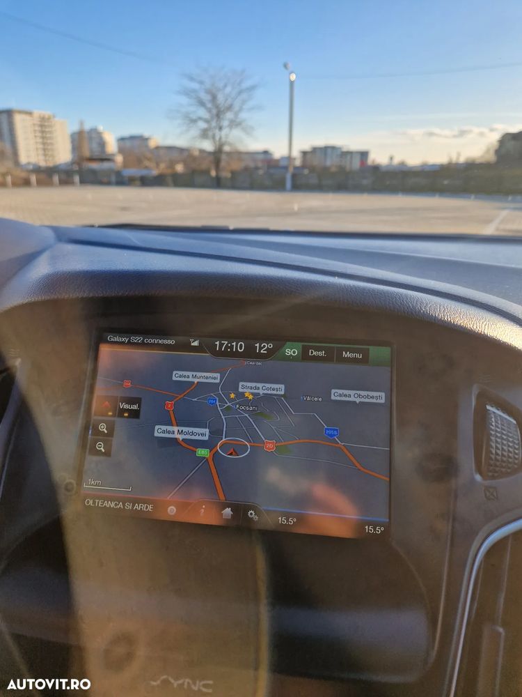 Ford Focus 1.5 TDCi Powershift Titanium - 20