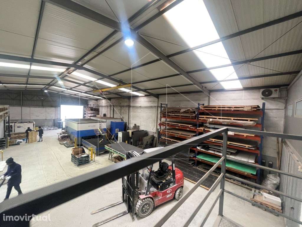 Dois armazéns juntos para venda em Águeda - Grande imagem: 3/12