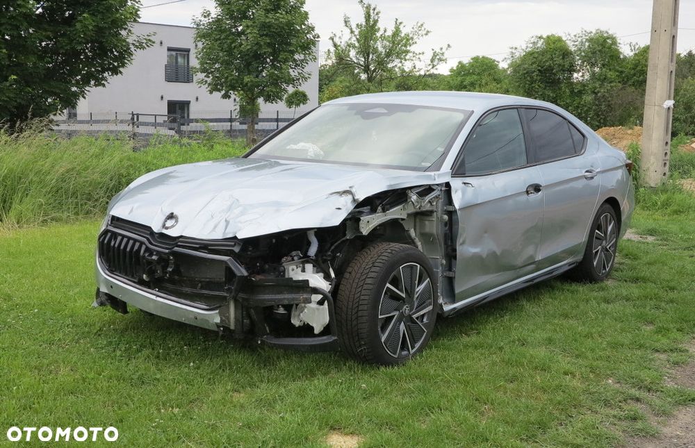 Skoda Superb 2.0 TSI Sportline DSG - 2