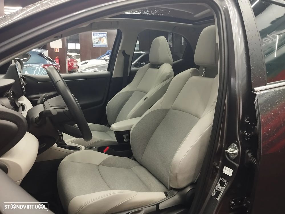 Toyota Yaris 1.5 HDF Luxury - 17