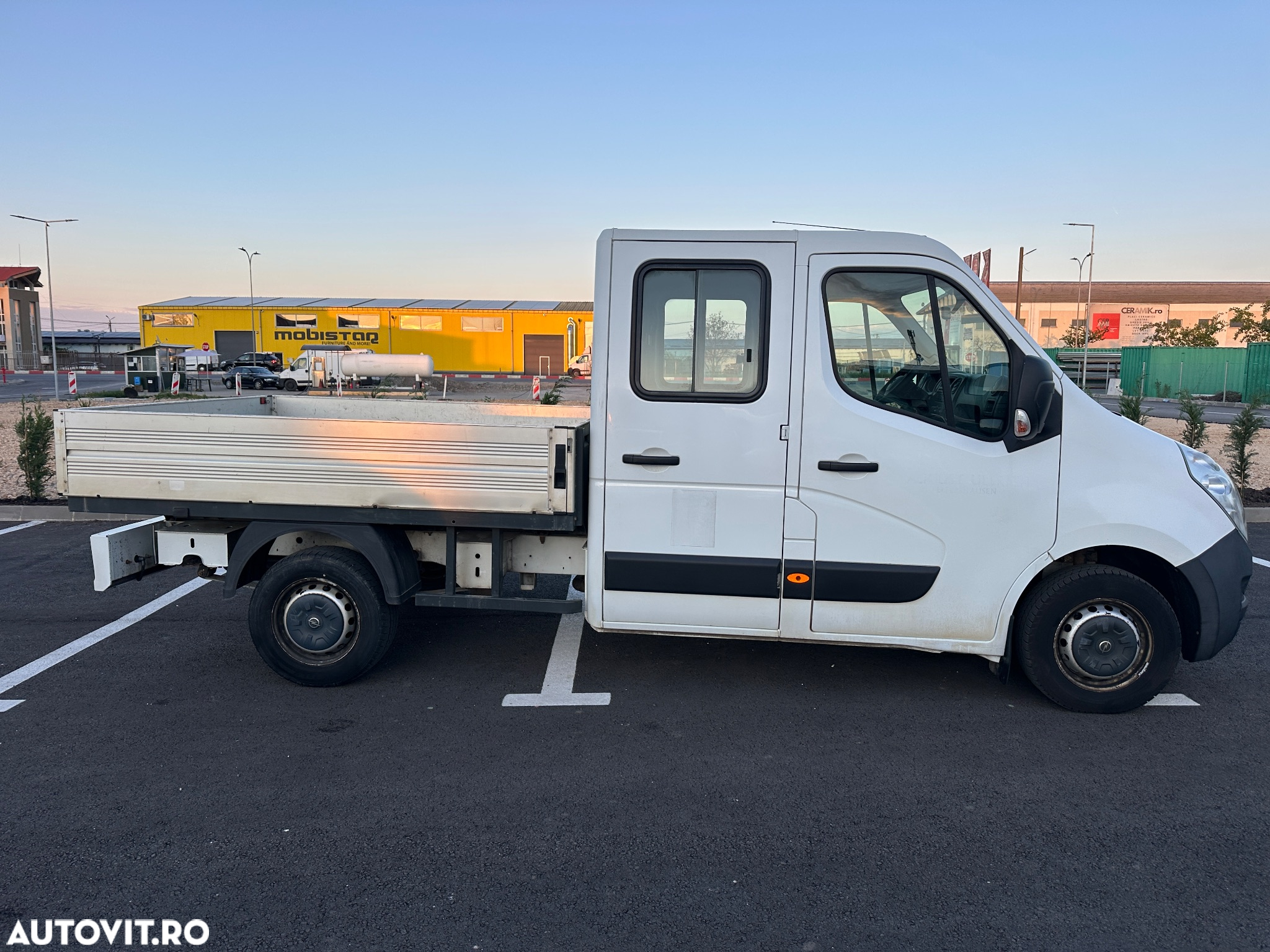 Opel Movano Doka  -  7 locuri - 3