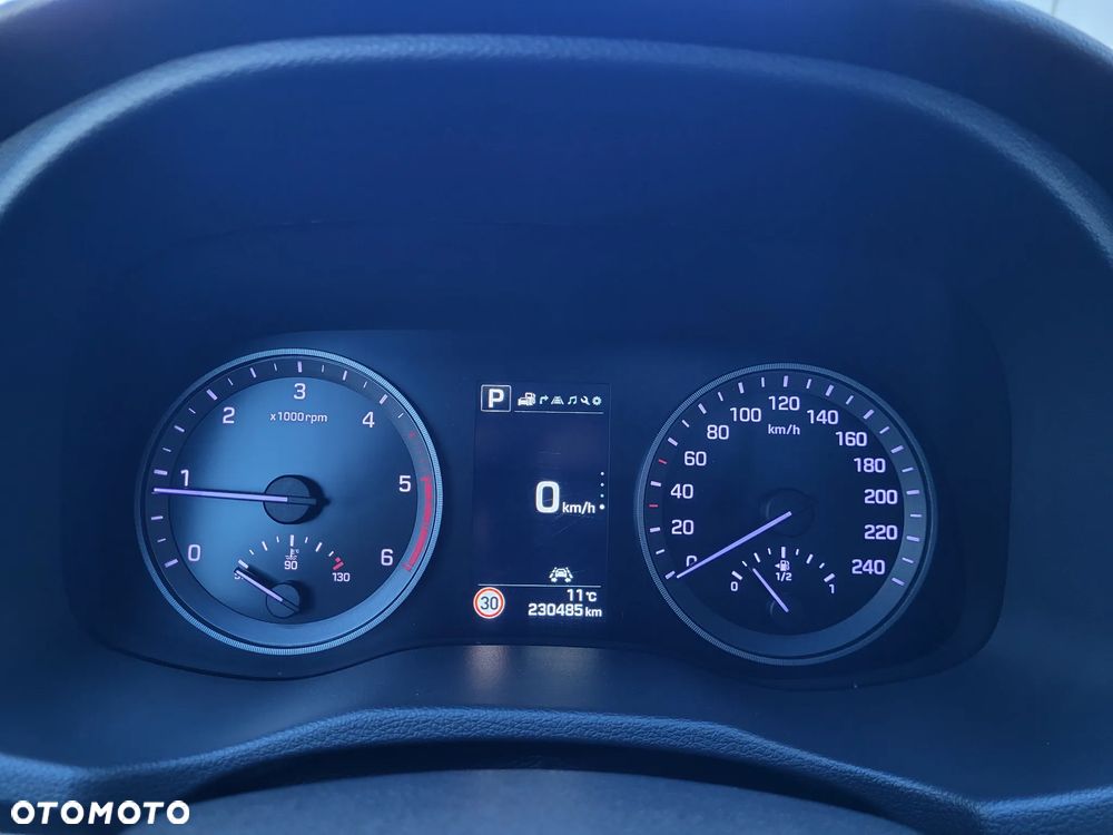 Hyundai Tucson 2.0 CRDI 4WD Automatik Premium - 12