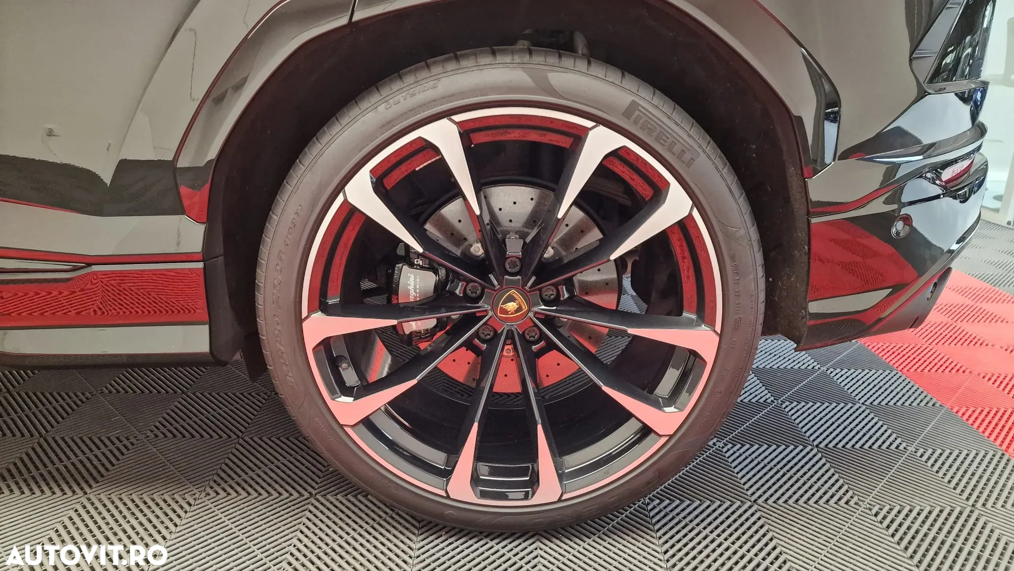 Lamborghini URUS - 7