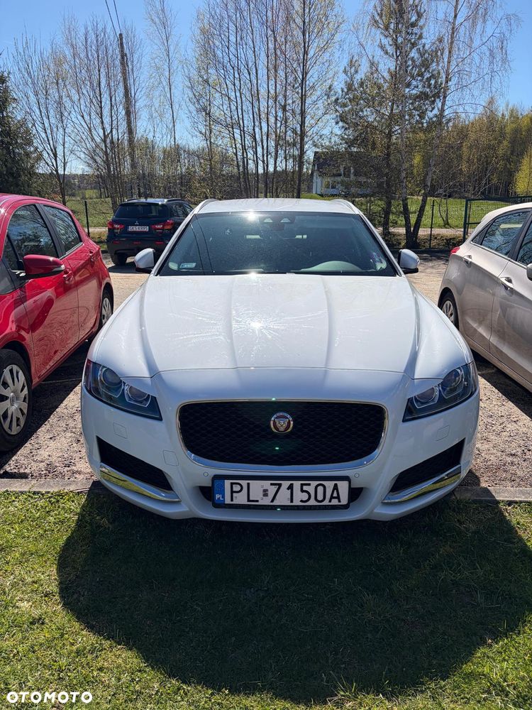 Jaguar XF 2.0 i4D Prestige - 3