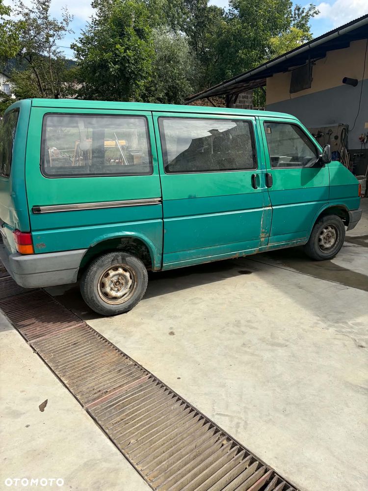 Volkswagen Transporter - 4