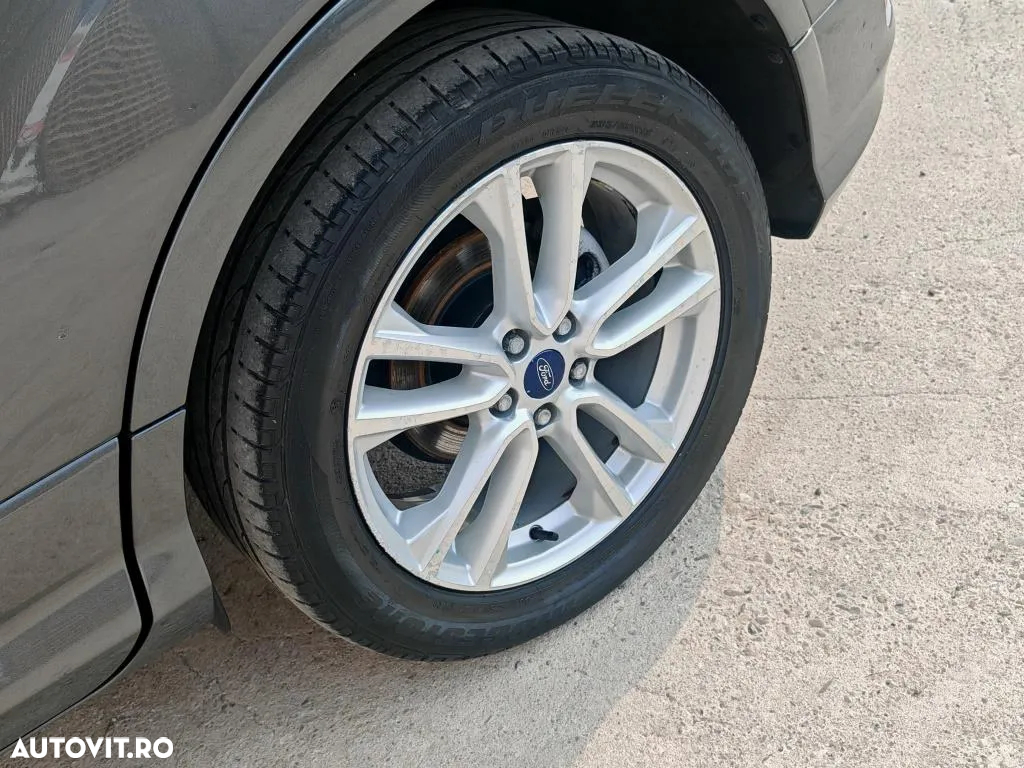 Ford Kuga 2.0 TDCi 4WD Powershift Titanium - 29