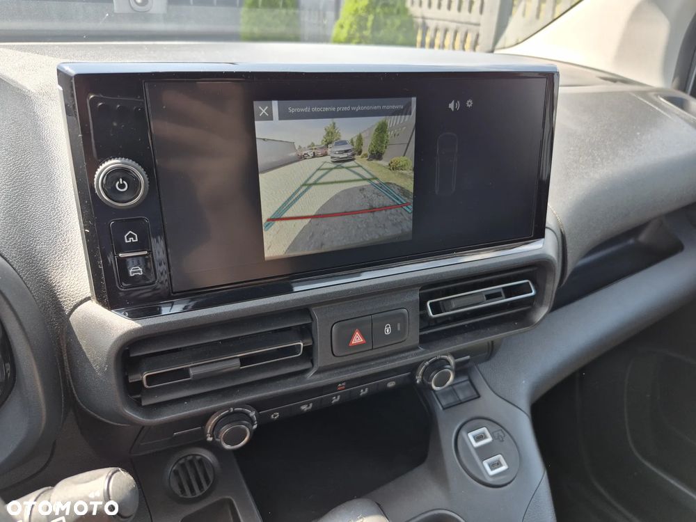 Opel COMBO - 11