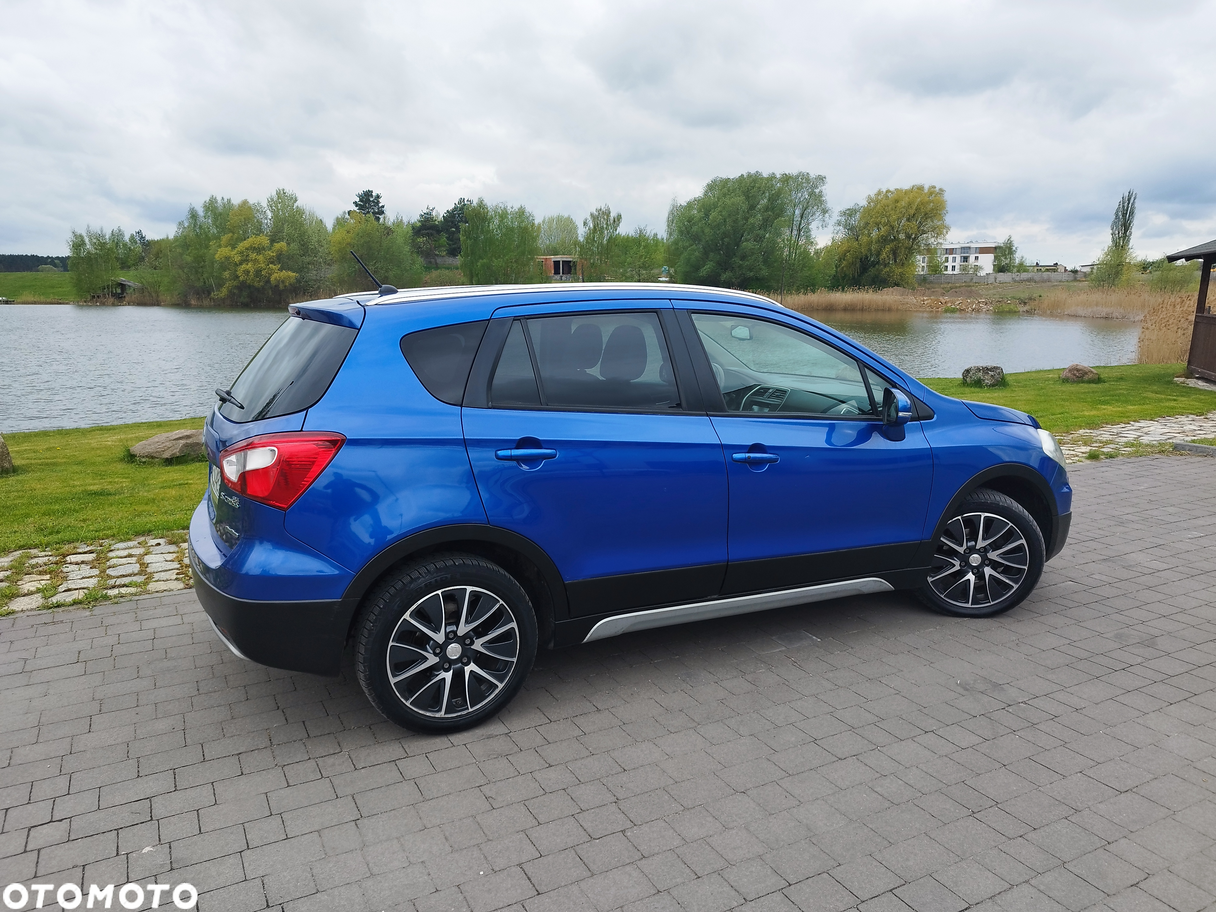 Suzuki SX4 S-Cross 1.6 DDiS Premium 4WD - 2