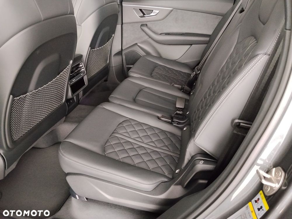 Audi Q7 - 13