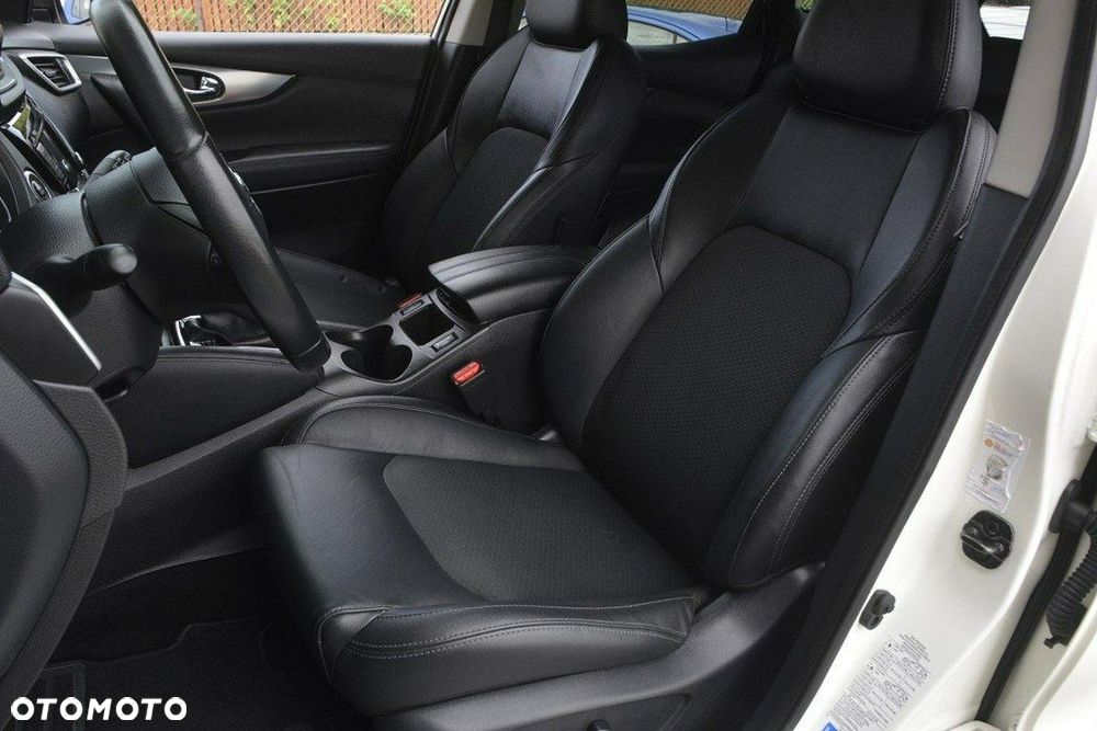 Nissan Qashqai 1.3 DIG-T DCT N-CONNECTA - 15