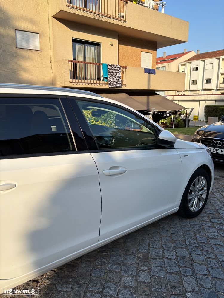 Peugeot 308 SW - 7