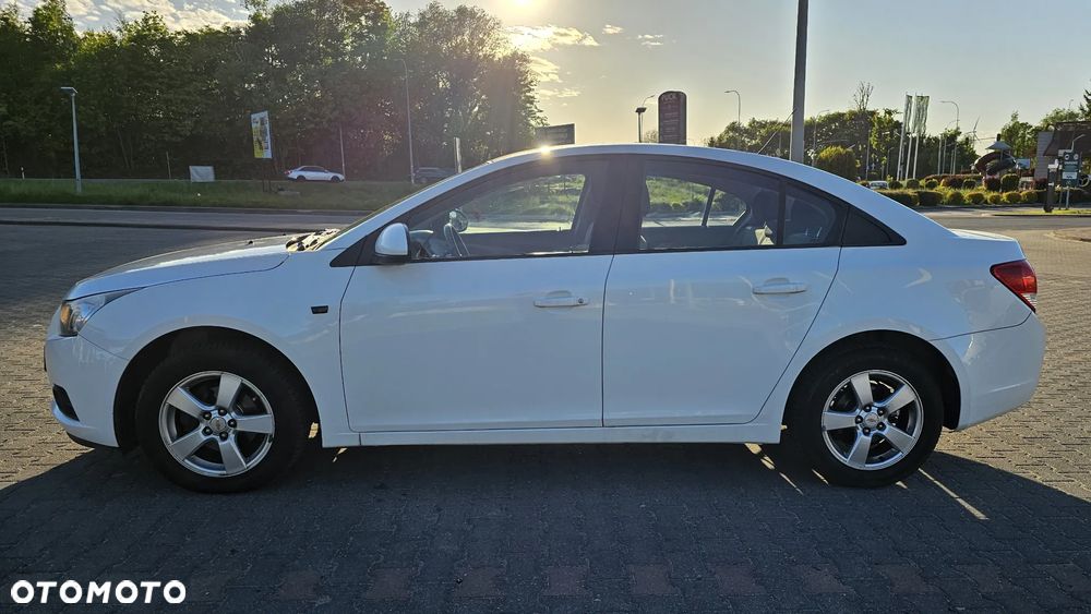 Chevrolet Cruze 1.8 LT - 3
