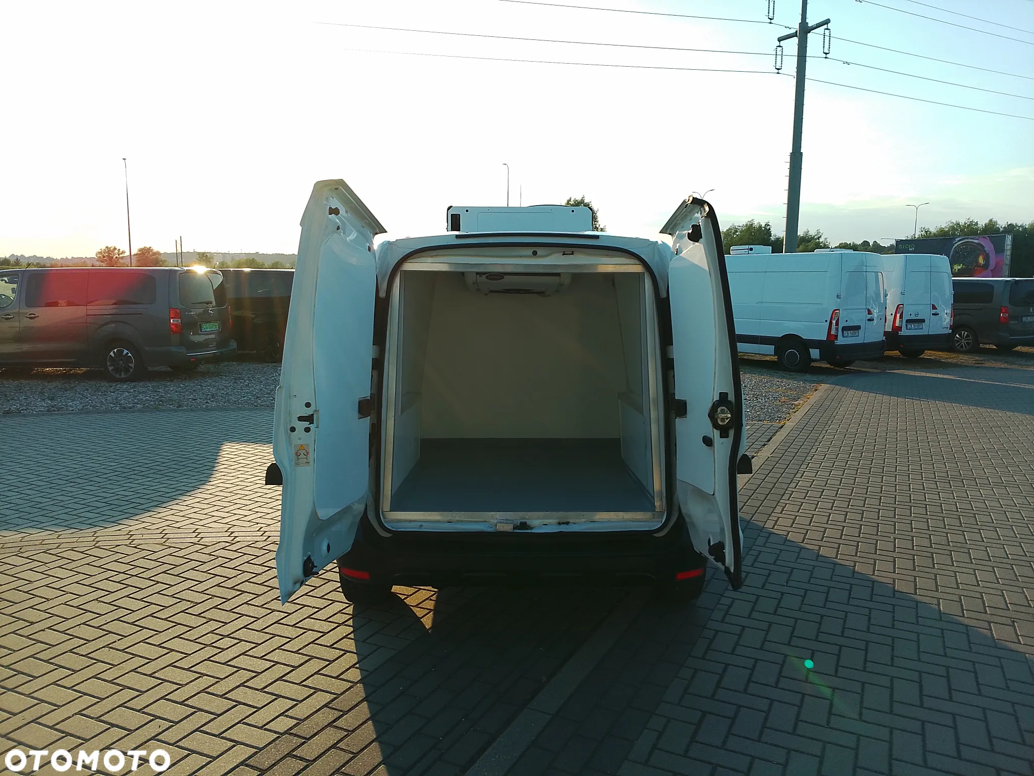 Dacia Dokker L2 Long Maxi Nowa Izoterma Chłodnia Mroźnia do lodów minus 20 stopni Carrier PL na stoku - 11