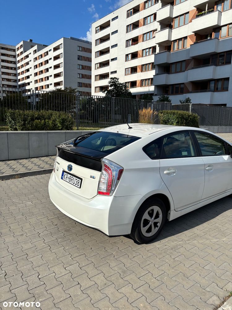 Toyota Prius 1.8 Hybrid Premium - 8