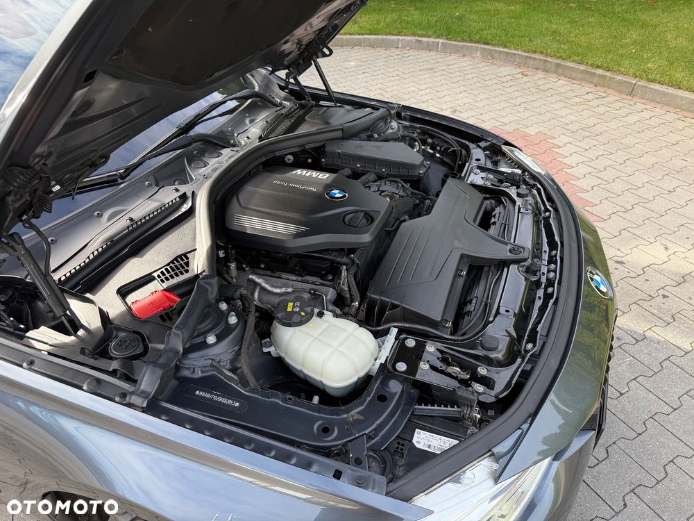 BMW Seria 3 318d Sport Line Shadow - 18