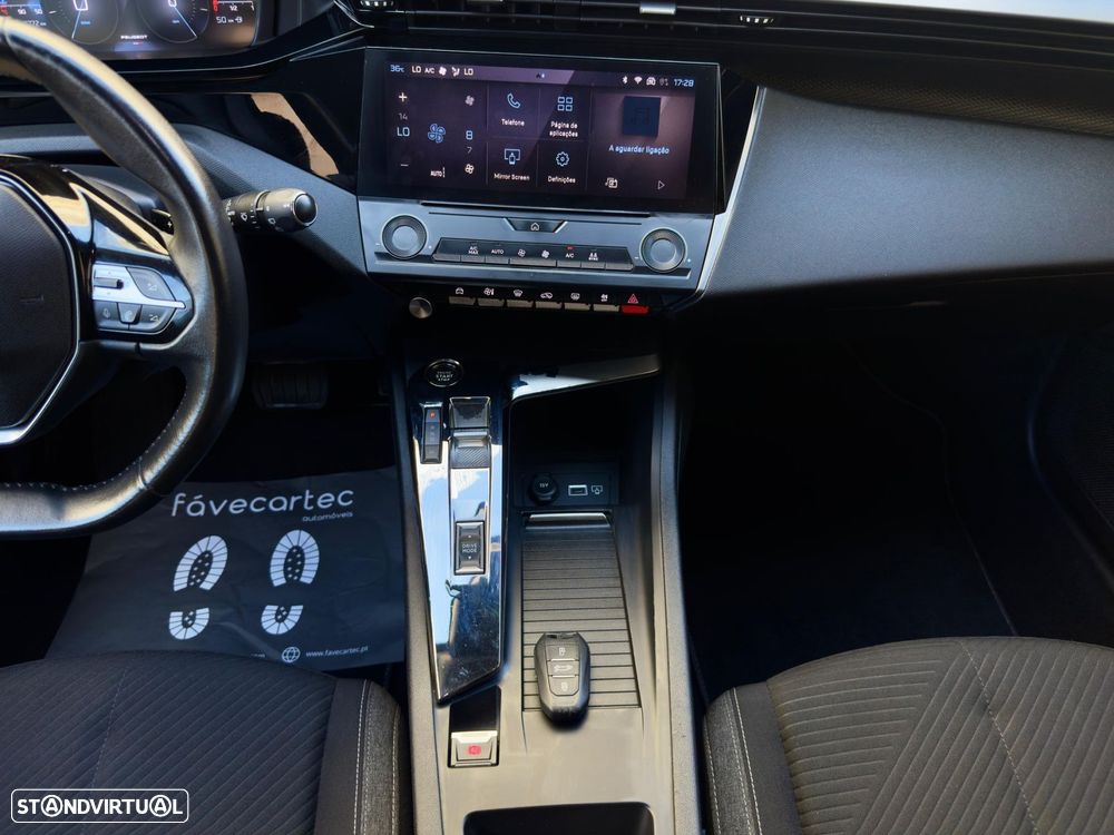 Peugeot 308 SW 1.2 PureTech Allure EAT8 - 25