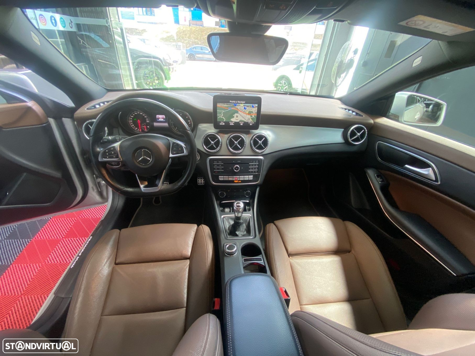 Mercedes-Benz CLA 180 d Shooting Brake AMG Line - 7