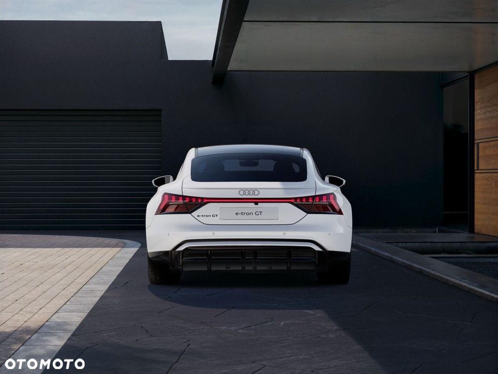 Audi e-tron GT - 5